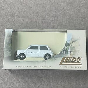 filoFAX White Mini Collectible Car-new in original packaging